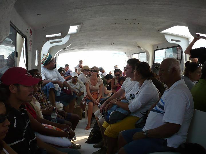 P1000297.JPG - Boot nach Caye Caulker - Belize