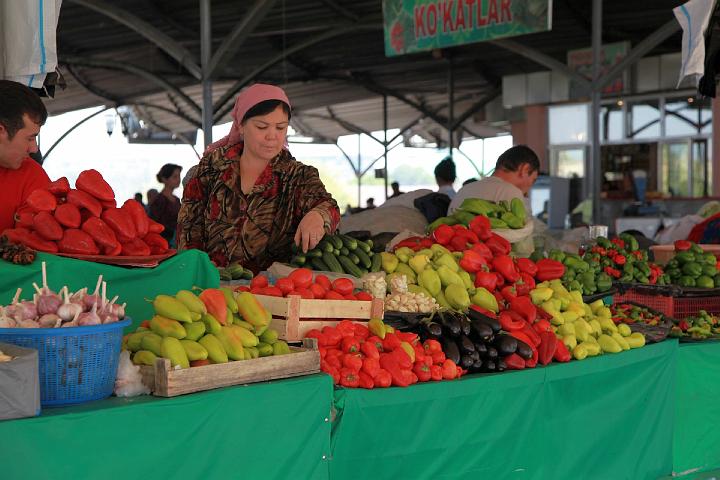 image002.jpg - Taschkent - Markt